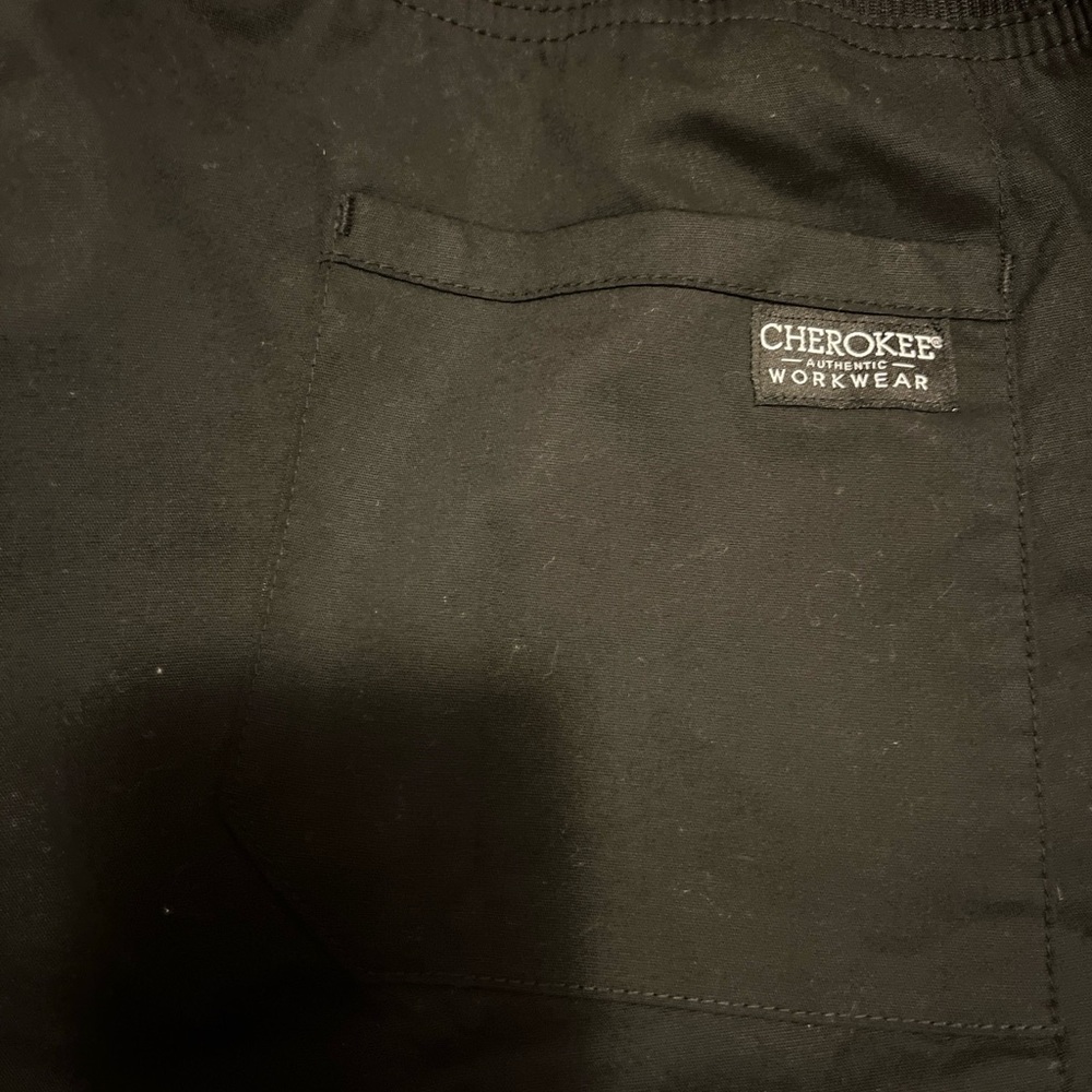 Women’s scrubs size large